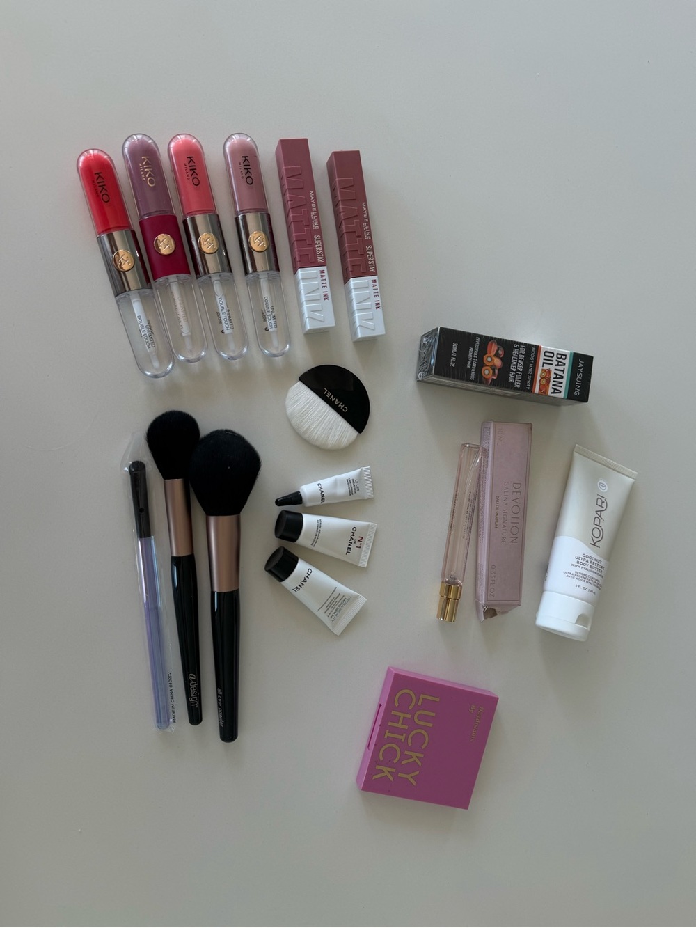 BUNDLE of MAKEUP & SKINCARE products- all new !!! Kiko- Chanel- Maybelline